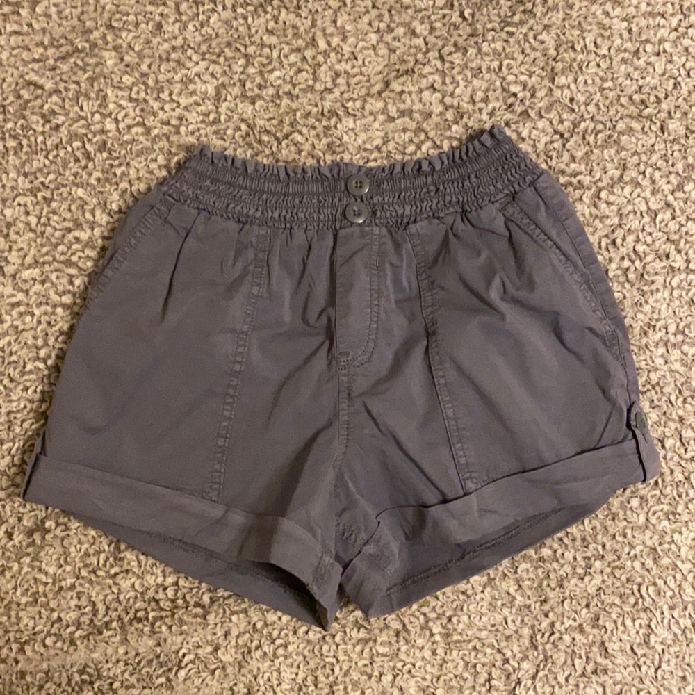 Small mid-rise short brand: So